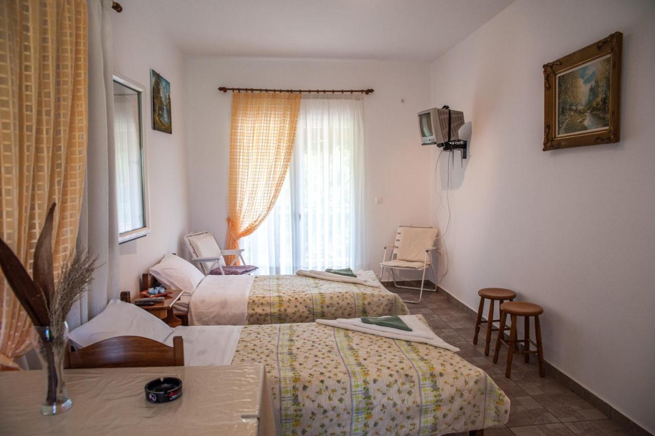 Thimios Rooms Keramiész Kültér fotó