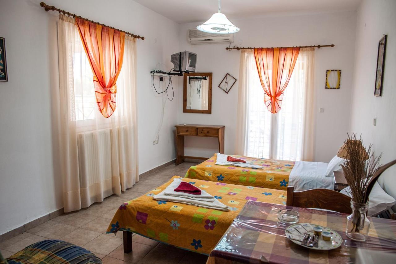 Thimios Rooms Keramiész Kültér fotó