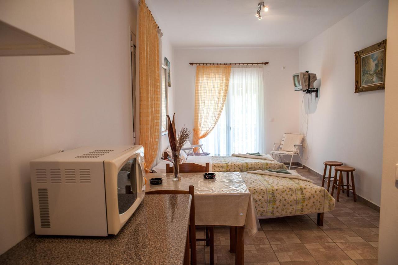 Thimios Rooms Keramiész Kültér fotó