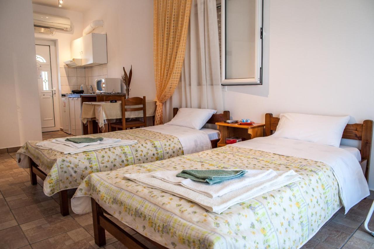 Thimios Rooms Keramiész Kültér fotó