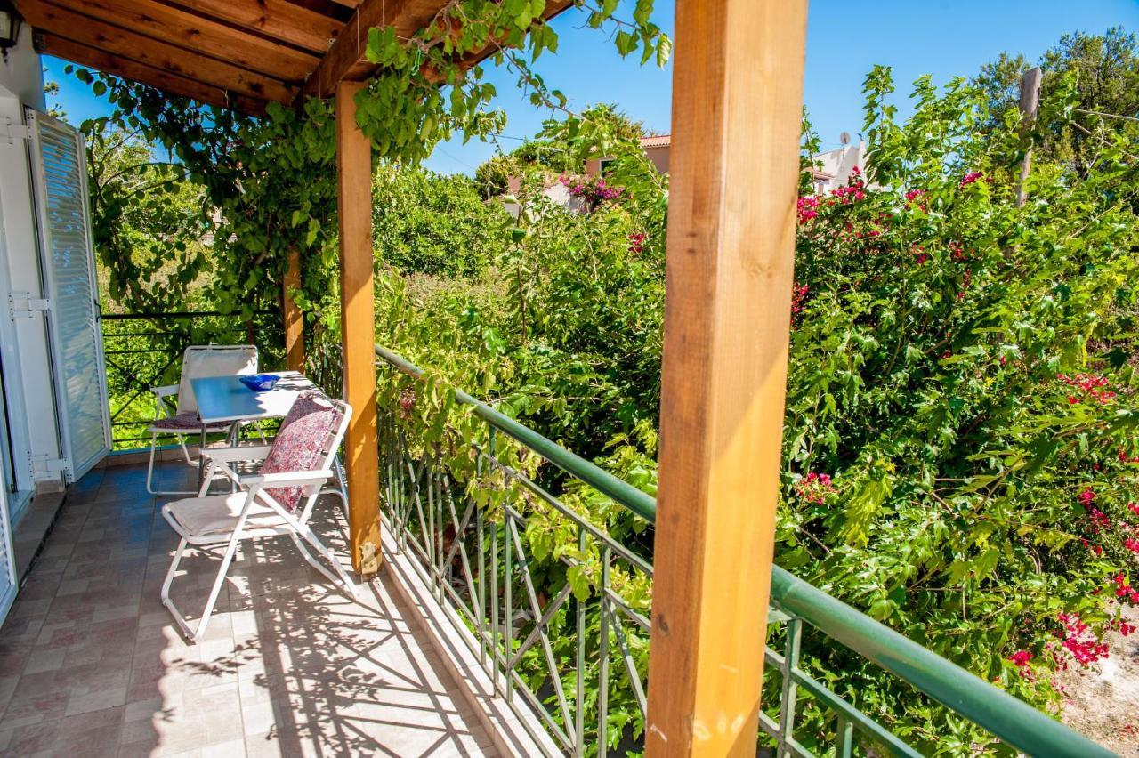 Thimios Rooms Keramiész Kültér fotó