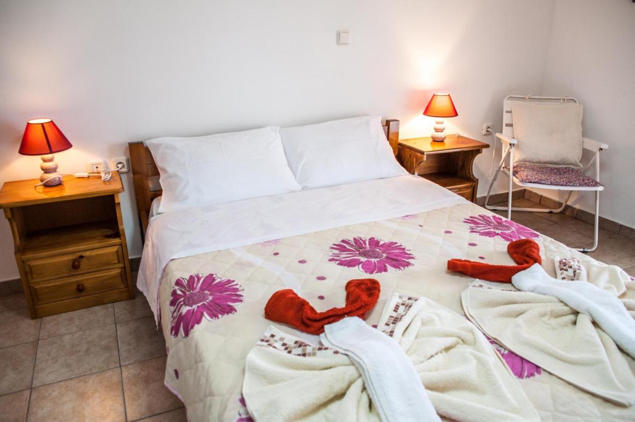 Thimios Rooms Keramiész Kültér fotó